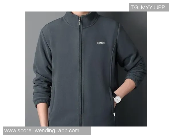 时尚运动风潮来袭足球棒球帽让你尽显青春活力与个性魅力 时尚运动风潮来袭足球棒球帽让你尽显青春活力与个性魅力